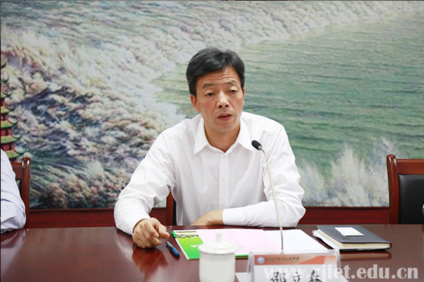 邵立春的温馨日常，友情相伴，春风十里不如你甜如蜜糖的时光